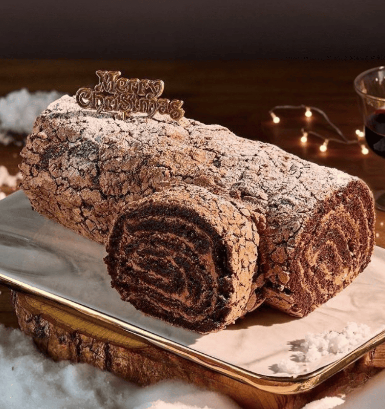Chewy Chocolate Log Cake 