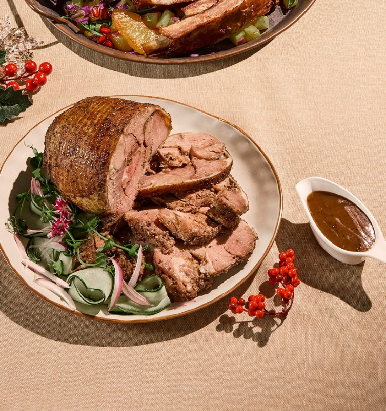 Mediterranean Boneless Lamb Leg with Gravy